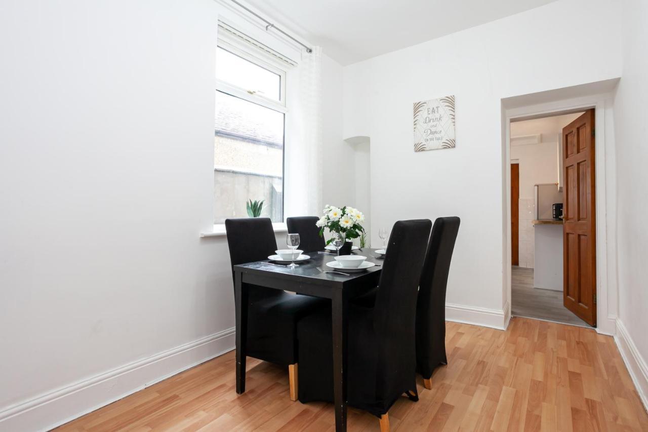 Stay Comfortable-City Centre Location- Sleeps Up To 9 Stoke-on-Trent Ngoại thất bức ảnh