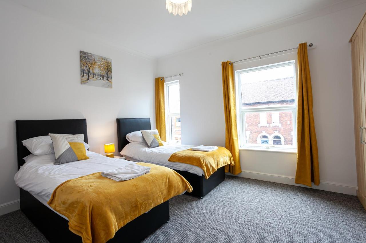 Stay Comfortable-City Centre Location- Sleeps Up To 9 Stoke-on-Trent Ngoại thất bức ảnh