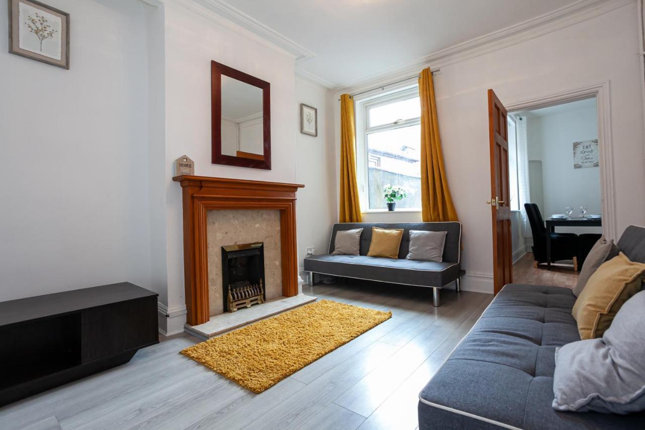 Stay Comfortable-City Centre Location- Sleeps Up To 9 Stoke-on-Trent Ngoại thất bức ảnh