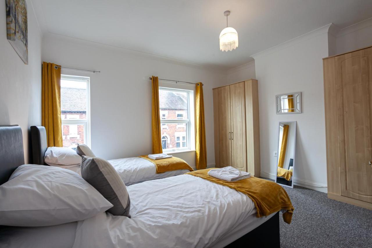 Stay Comfortable-City Centre Location- Sleeps Up To 9 Stoke-on-Trent Ngoại thất bức ảnh