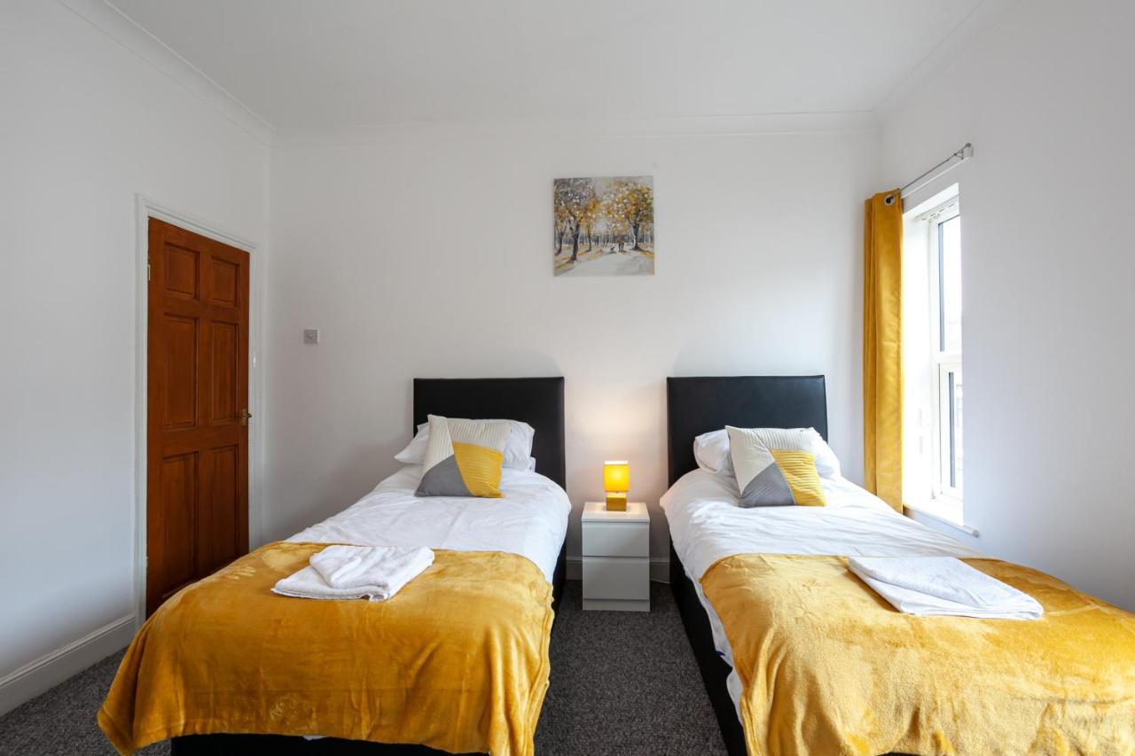 Stay Comfortable-City Centre Location- Sleeps Up To 9 Stoke-on-Trent Ngoại thất bức ảnh