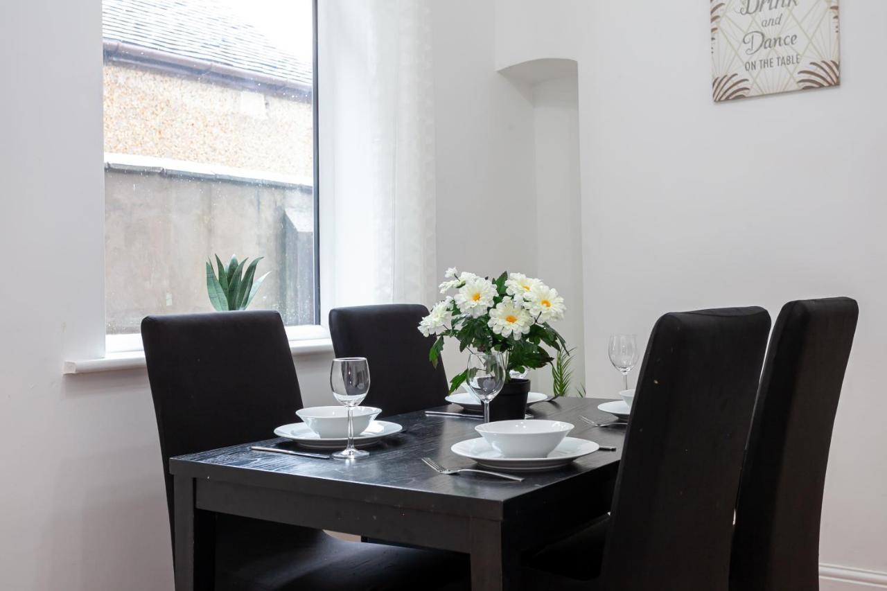 Stay Comfortable-City Centre Location- Sleeps Up To 9 Stoke-on-Trent Ngoại thất bức ảnh